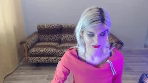 sexybeatriice online show from January 27, 7:03 am