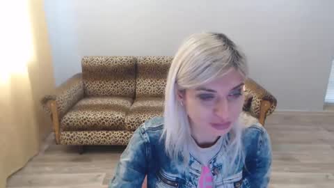 sexybeatriice online show from December 10, 7:16 am