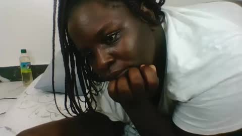 Snapshot of sexyblackgal10 chatting on September 12, 12:22 am sexyblackgal10 online show from September 12, 12:22 am