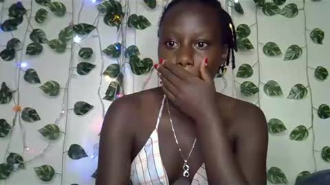sexybree_love online show from December 17, 12:12 am