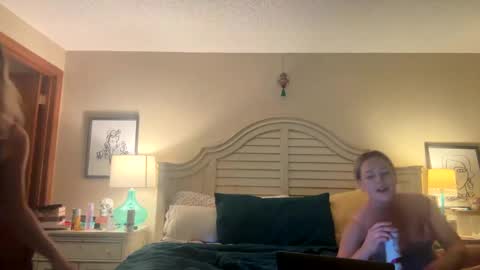 sexybunny6ty9ne online show from September 19, 6:12 am