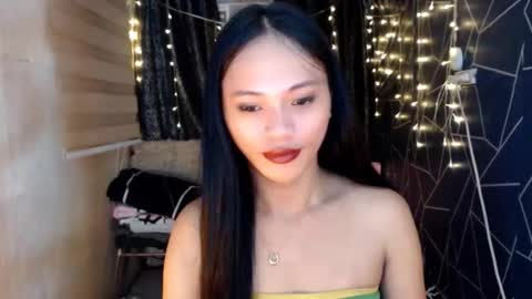 Miss Cheng online show from November 27, 3:31 am