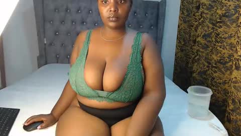 sexychocco online show from January 18, 7:37 pm