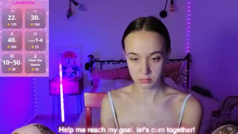 Snapshot of sexycocobutt chatting on October 18, 10:18 am Sophia online show from October 18, 10:18 am