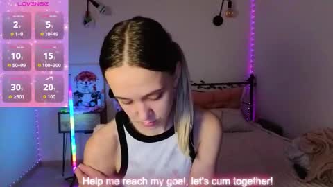 Snapshot of sexycocobutt chatting on October 17, 10:07 am Sophia online show from October 17, 10:07 am