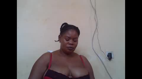 Snapshot of sexydove2 chatting on September 26, 7:28 am EMILY online show from September 26, 7:28 am