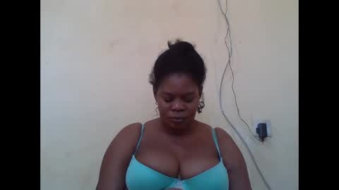 Snapshot of sexydove2 chatting on September 29, 2:11 pm EMILY online show from September 29, 2:11 pm