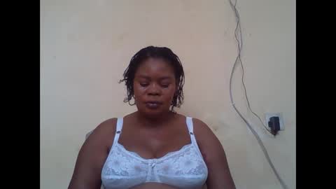 Snapshot of sexydove2 chatting on October 8, 7:35 am EMILY online show from October 8, 7:35 am