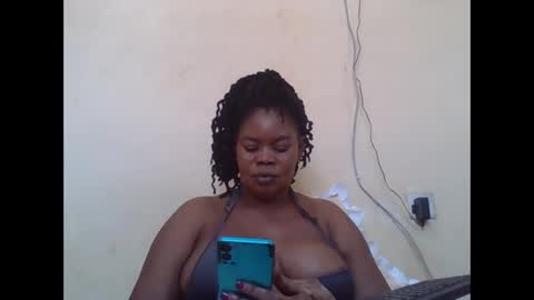 Snapshot of sexydove2 chatting on September 21, 8:46 am EMILY online show from September 21, 8:46 am