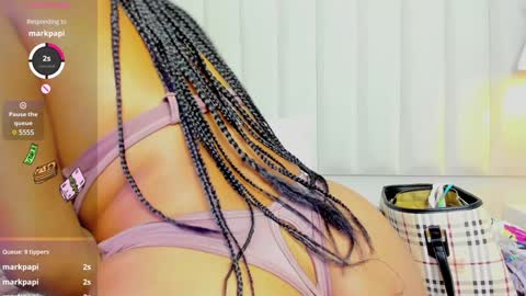 Vanessa online show from December 5, 8:55 pm