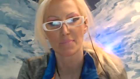 Snapshot of sexyeni chatting on February 25, 11:04 pm ENI pvt moan your name WHEN I M NOT online you tell me in SNAPCHAT deal yes add me... FREE TWITTER magiconline101...... online show from February 25, 11:04 pm