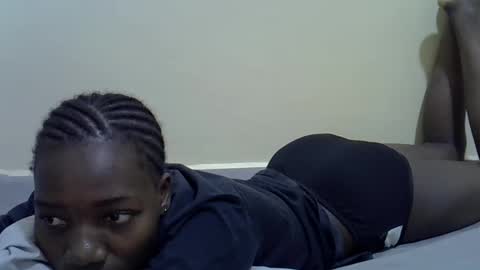 sexyghurl12 online show from February 9, 3:25 pm