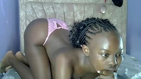 SexyIcey online show from May 16, 12:13 am