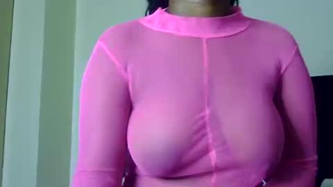 Snapshot of sexyjiana chatting on October 2, 4:01 pm sexyjiana online show from October 2, 4:01 pm