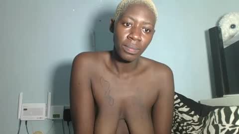 Snapshot of sexykitty48 chatting on January 28, 6:39 pm FENNY online show from January 28, 6:39 pm