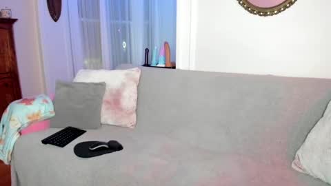 Peaches  Justin online show from September 29, 3:55 am