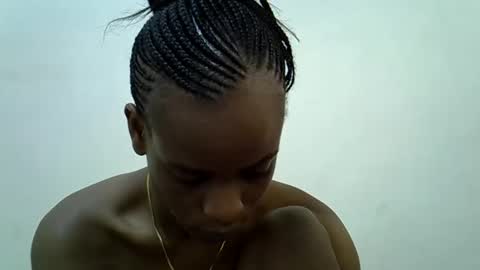 Snapshot of sexyliah chatting on October 29, 8:07 am sexy liah online show from October 29, 8:07 am