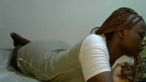 Snapshot of sexylinaa_ chatting on March 3, 11:47 am Sexylina online show from March 3, 11:47 am