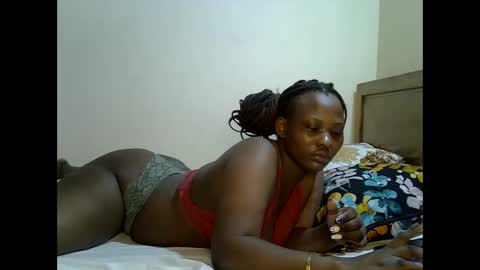 Snapshot of sexylinaa_ chatting on January 4, 3:49 pm Sexylina online show from January 4, 3:49 pm