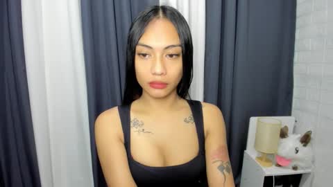 maxine online show from January 7, 4:54 pm