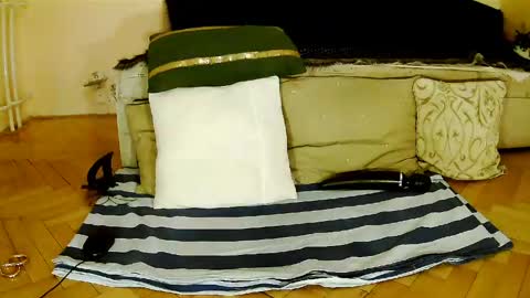 Squirty Maya Gold online show from May 25, 2:54 am