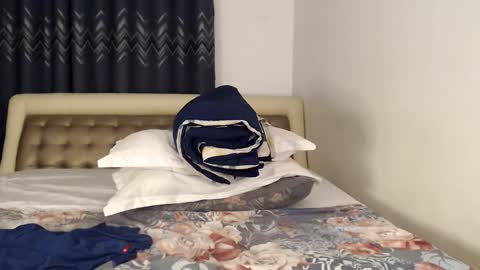 Snapshot of sexymia06 chatting on October 19, 4:53 pm Melina online show from October 19, 4:53 pm