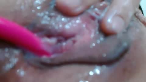 Snapshot of sexymiya18 chatting on October 17, 6:38 am Miya online show from October 17, 6:38 am