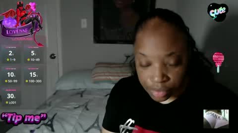 Snapshot of sexymona1218 chatting on September 12, 8:49 pm SexyMona online show from September 12, 8:49 pm