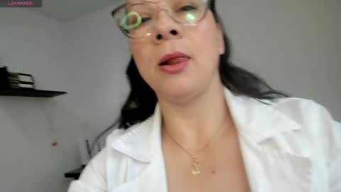 Snapshot of sexypsychologist chatting on October 6, 8:57 pm Sexy Psychologist online show from October 6, 8:57 pm