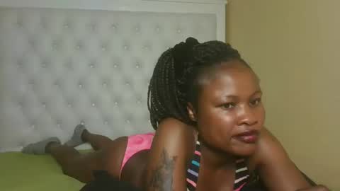 Snapshot of sexyqueenivy chatting on October 13, 8:22 pm queenivy online show from October 13, 8:22 pm