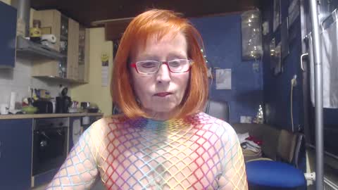 Silvie online show from December 8, 2:52 pm