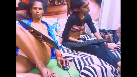 Snapshot of sexyva4u2luv chatting on September 12, 2:02 pm sexyva4u2luv online show from September 12, 2:02 pm