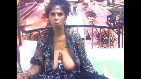 Snapshot of sexyva4u2luv chatting on March 5, 6:01 pm sexyva4u2luv online show from March 5, 6:01 pm