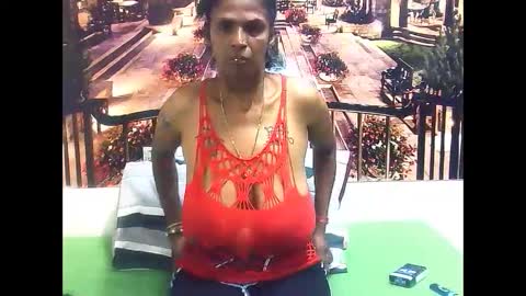 Snapshot of sexyva4u2luv chatting on February 19, 5:49 am sexyva4u2luv online show from February 19, 5:49 am