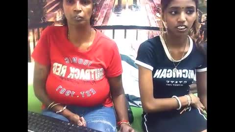 Snapshot of sexyva4u2luv chatting on February 26, 4:27 pm sexyva4u2luv online show from February 26, 4:27 pm