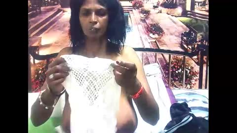 Snapshot of sexyva4u2luv chatting on March 2, 10:16 am sexyva4u2luv online show from March 2, 10:16 am