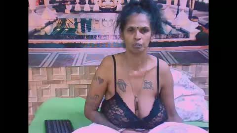 Snapshot of sexyva4u2luv chatting on September 17, 6:50 pm sexyva4u2luv online show from September 17, 6:50 pm