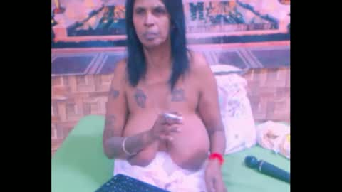 Snapshot of sexyva4u2luv chatting on September 27, 6:59 pm sexyva4u2luv online show from September 27, 6:59 pm