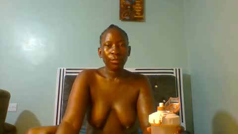 Snapshot of sexyvivy chatting on February 16, 8:22 pm VIVIAN online show from February 16, 8:22 pm