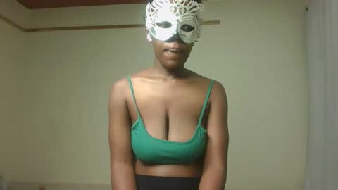 Snapshot of sexywinn chatting on October 31, 10:58 pm sexywinn online show from October 31, 10:58 pm