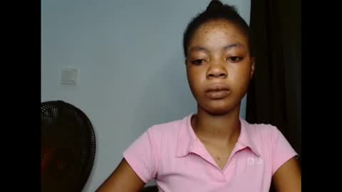 sexyxpeach online show from October 18, 3:37 pm