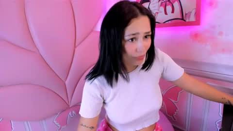 Snapshot of sexyy_kitty18 chatting on February 14, 3:22 am KATY online show from February 14, 3:22 am