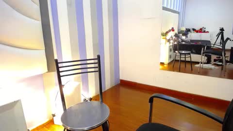 Mary online show from September 30, 3:28 pm