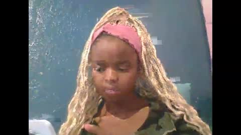 sexyyonger online show from March 24, 8:52 am