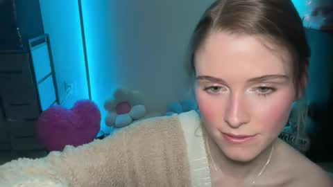 shadebabe online show from April 8, 2:03 am