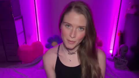 shadebabe online show from April 19, 7:52 am