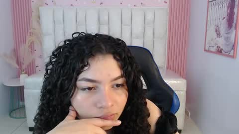 Shalon  online show from October 23, 5:52 pm