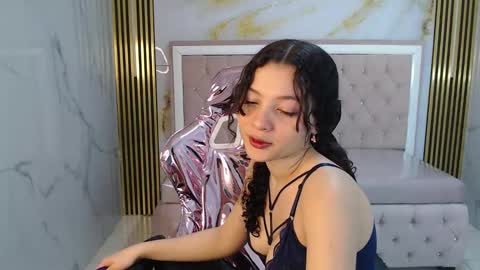 Shalon  online show from December 16, 1:11 pm