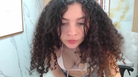 Shalon  online show from January 25, 11:32 pm
