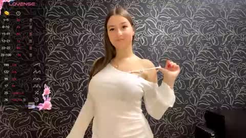 Iris online show from October 10, 8:14 pm